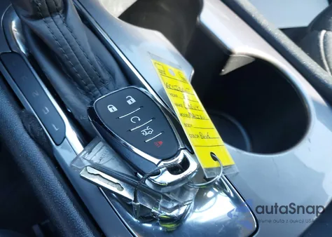 2020 Chevrolet Malibu Fwd Ls из США, поврежденный, VIN 1G1ZB5ST2LF077243